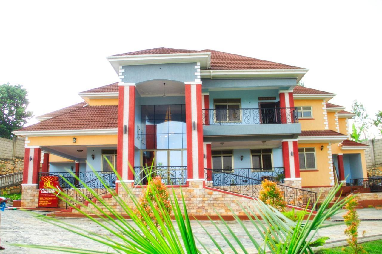 Fort Heights Homestay Fort Portal Экстерьер фото